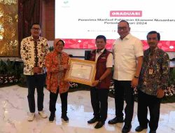 Korwil PKH Lampung Slamet Riyadi Raih Penghargaan dari Mensos RI