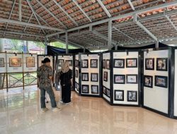 UKM Fotografi Zoom Tampilkan Pameran di Taman Beringin Unila