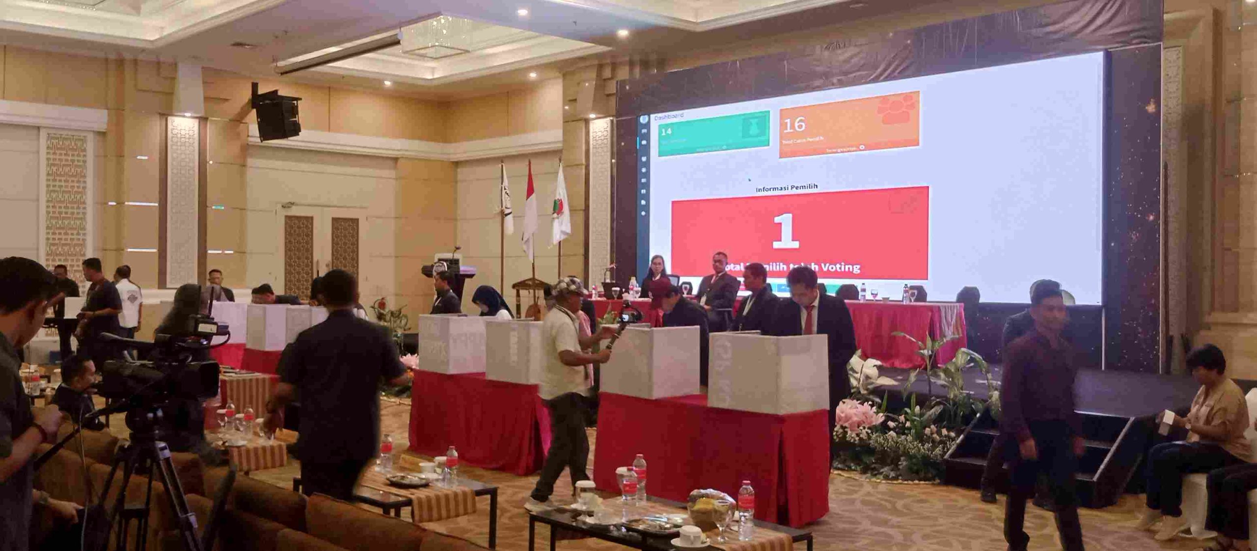 Rapat Anggota Khusus (RAK) KSP Kopdit Mekar Sai di Swissbell Hotel Bandar, Minggu 23 Februari 2025