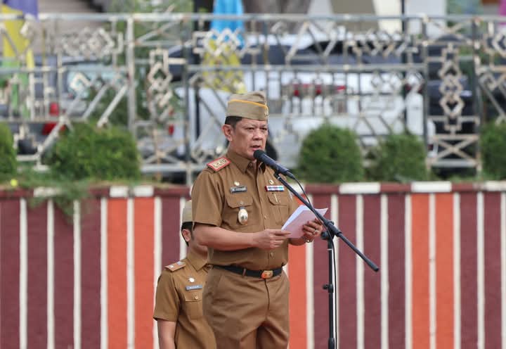 Pj. Sekdaprov M. Firsada