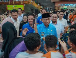 Gubernur Mirza Ramaikan Pembukaan LSO 2025, Main Bareng Mobile Legends Bersama Peserta