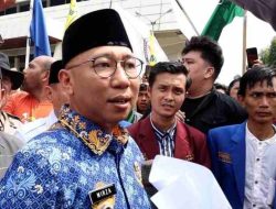 Menolak Dialog dengan Gubernur, Pendemo Lakukan Kericuhan