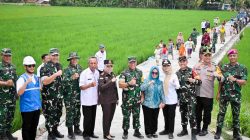 Bupati Nanda Dampingi Wasev Panglima TNI Tinjau TMMD Ke-127 Kodim 0421/Lampung Selatan