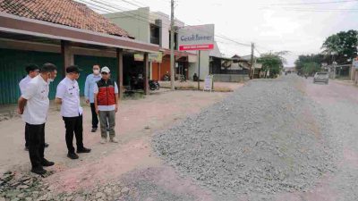 Dukung Mobilitas Masyarakat dan Distribusi Hasil Produksi Daerah, Gubernur Rahmat Mirzani Djausal Tinjau Perbaikan Jalan Provinsi di Tulang Bawang Barat