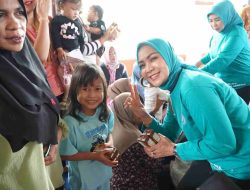 TP PKK Provinsi Lampung Hadir di Tengah Masyarakat, Salurkan Bantuan Sosial dan Dukungan Gizi Anak