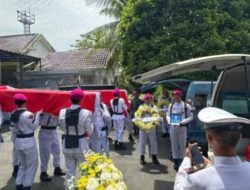 Pemprov Lampung Beri Penghormatan Terakhir kepada Almarhum Kopda Marinir Muhammad Mahfudi, yang Jadi Korban dalam Tugas Bencana Longsor di Jawa Barat