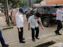 Tinjau Ruas Strategis di Jatimulyo, Gubernur Dorong Normalisasi Drainase dan Perbaikan Jalan